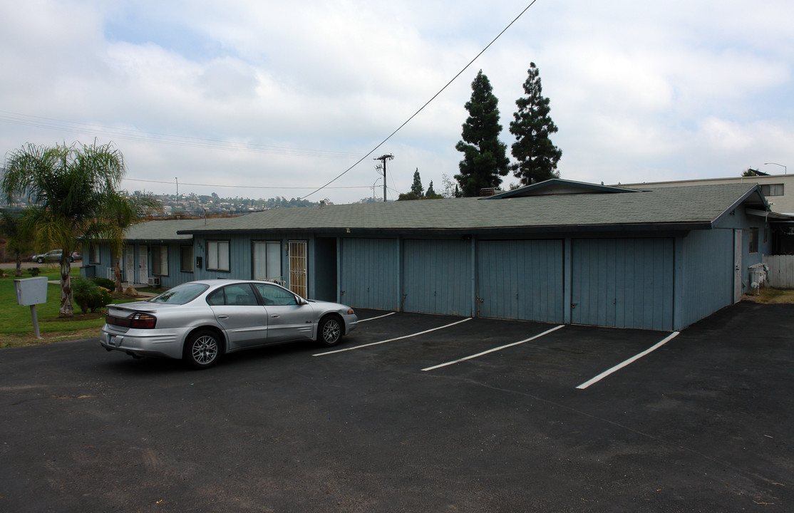 3591 Kenora Dr in Spring Valley, CA - Building Photo