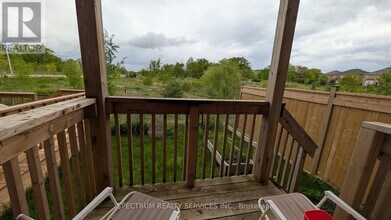 68 Borers Creek Cir in Hamilton, ON - Building Photo - Building Photo