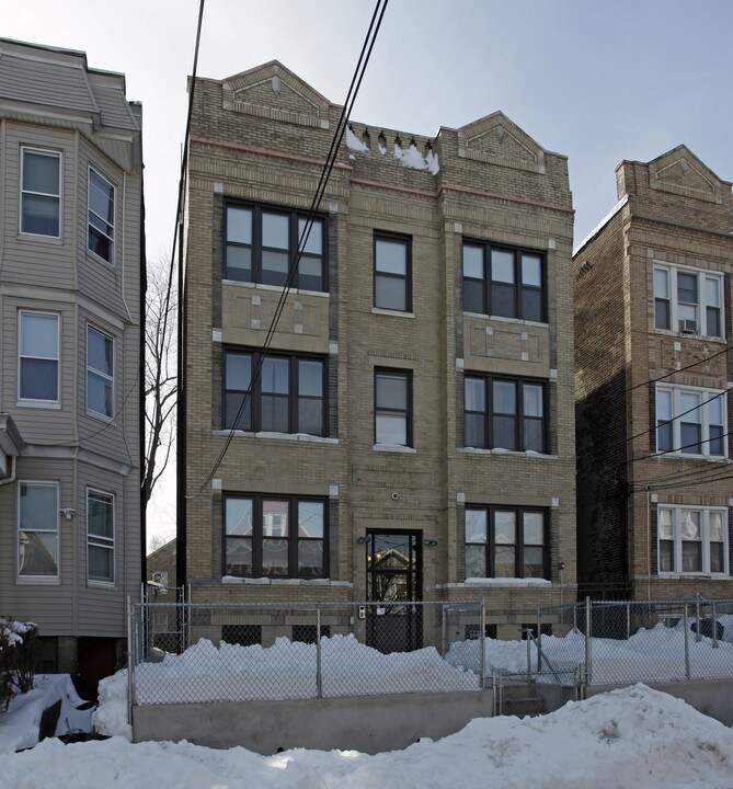 71 Bostwick Ave in Jersey City, NJ - Building Photo