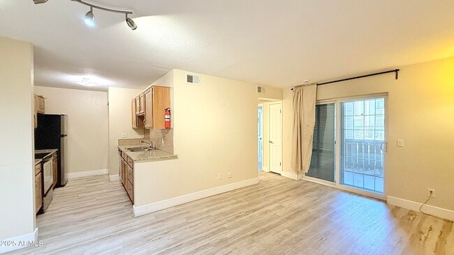 200 E Southern Ave in Tempe, AZ - Building Photo - Building Photo