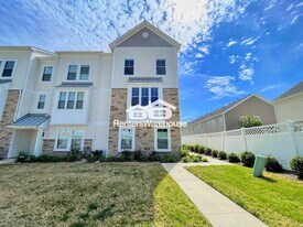 1005 Opal St, Unit 105 in Suffolk, VA - Building Photo