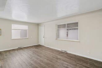 209 S Eliot St in Denver, CO - Building Photo - Building Photo