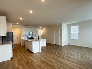 5955 Hawkweed Dr in Naperville, IL - Building Photo - Building Photo