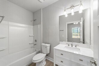 318 NW 8th St in Gainesville, FL - Building Photo - Building Photo