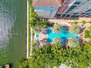 17100 N Bay Rd, Unit 1511 in Sunny Isles Beach, FL - Foto de edificio - Building Photo