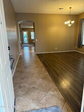 7206 N 88th Ln in Glendale, AZ - Building Photo - Building Photo