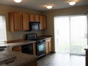 235 Ferndale Ave NE in Renton, WA - Building Photo - Building Photo