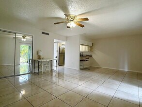 123 Scottsdale Square in Winter Park, FL - Building Photo - Building Photo