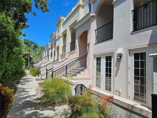 property at 461 Nokomis Ave S