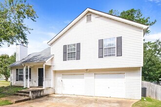 209 Brandon Ridge Cir in Stockbridge, GA - Building Photo - Building Photo