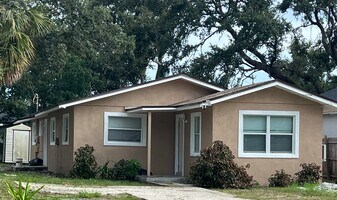 611 Ave S NE in Winter Haven, FL - Building Photo