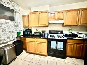 278 NORTH Ave in Jersey City, NJ - Building Photo - Building Photo