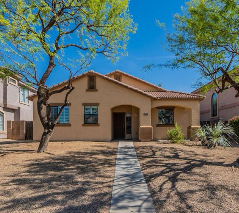 3615 E Calistoga Dr in Gilbert, AZ - Building Photo