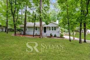 214 Lynnwood Estates Dr in Knightdale, NC - Building Photo