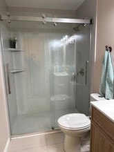 13551 Comuna Dr in Poway, CA - Foto de edificio - Building Photo