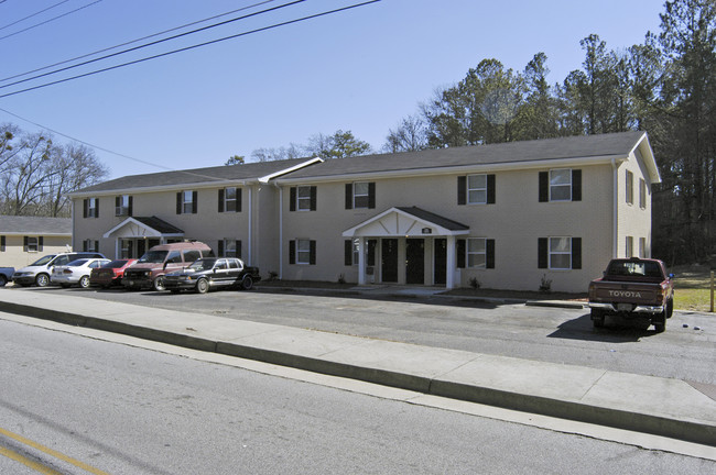 Naveed F Khan in Douglasville, GA - Foto de edificio - Building Photo