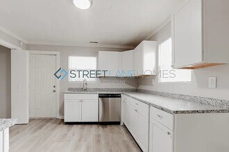 3235 N Euclid Ave in Indianapolis, IN - Foto de edificio - Building Photo