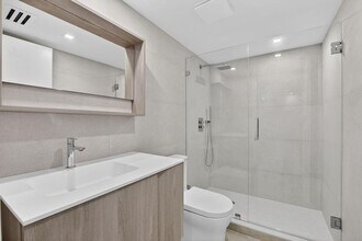 7835 Lakeside Blvd in Boca Raton, FL - Building Photo - Building Photo