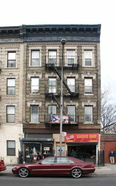 479 Wilson Ave in Brooklyn, NY - Foto de edificio