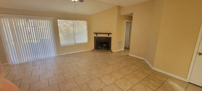 7235 Caracas Dr photo'