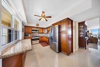 3095 N Course Dr, Unit 811 in Pompano Beach, FL - Building Photo - Building Photo