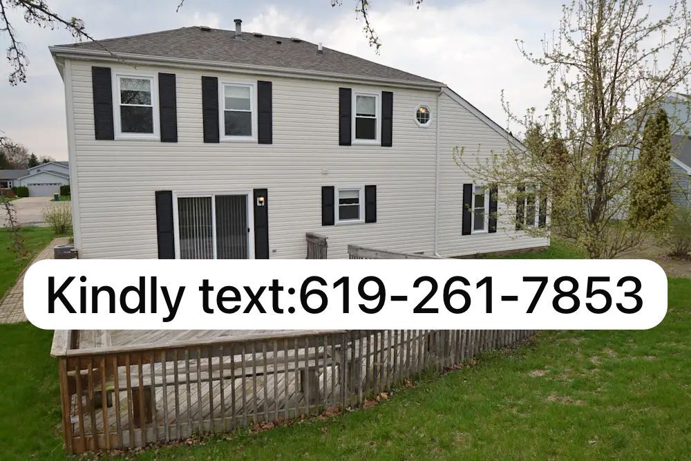 306 Brookwood Trail in McHenry, IL - Building Photo