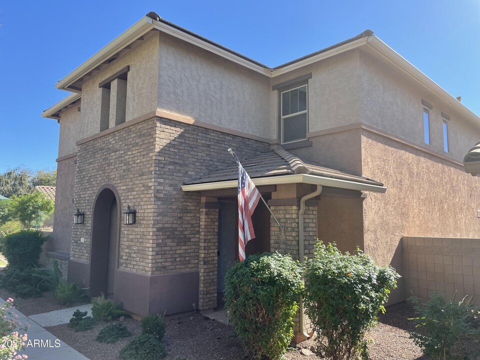 3716 E Gideon Way in Gilbert, AZ - Building Photo