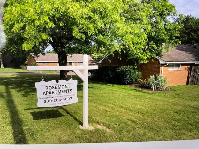 1666 Rosemont Rd, Unit 1666