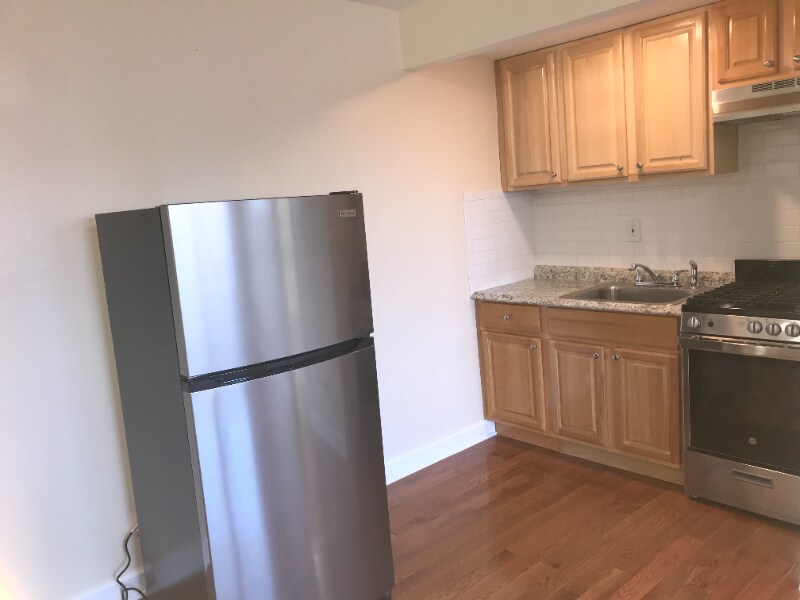 1104 Palisade Ave in Union City, NJ - Building Photo
