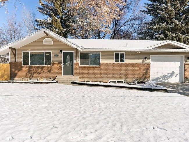 property at 315 E 4th S