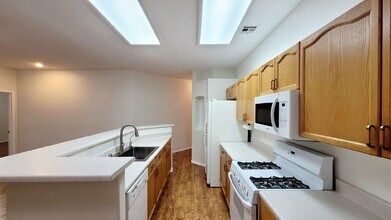 7620 Donald Nelson Ave in Las Vegas, NV - Building Photo - Building Photo