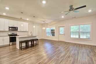 1401 Gatewood Pl in Auburn, AL - Building Photo - Building Photo