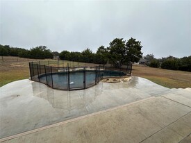 124 Sunrise Cir in Liberty Hill, TX - Building Photo - Building Photo