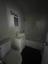 473 Park Ave, Unit C3 in Orange, NJ - Foto de edificio - Building Photo