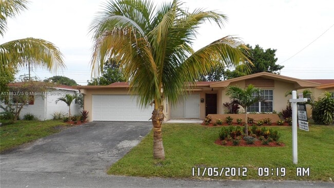 6737 Pansy Dr in Miramar, FL - Building Photo - Building Photo
