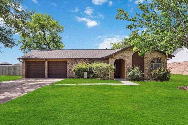 property at 3611 Drawbridge Dr