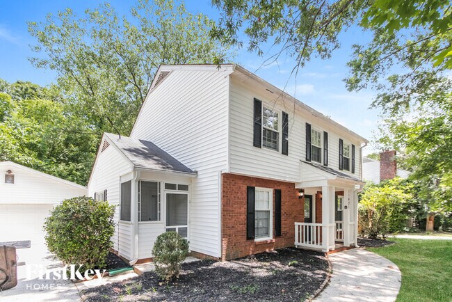 11421 Painted Tree Rd in Charlotte, NC - Building Photo - Building Photo