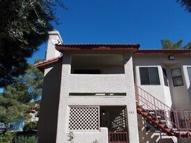 709 Rock Springs Dr in Las Vegas, NV - Building Photo