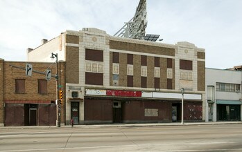 4719-4725 W North Ave in Milwaukee, WI - Building Photo - Building Photo