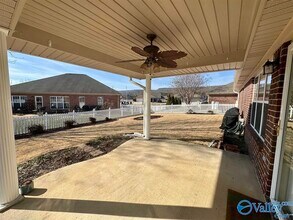 5002 Blakemore Dr SE in Owens Cross Roads, AL - Building Photo - Building Photo
