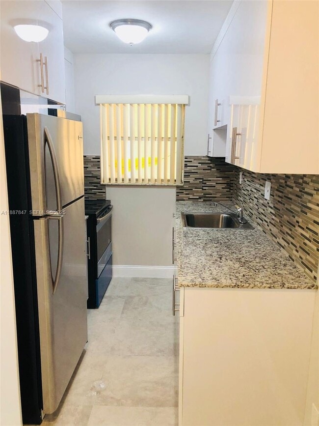 property at 2615 Polk St