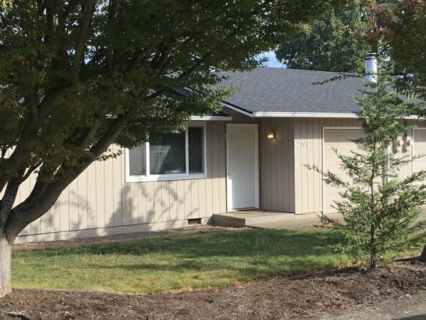 2500 W Irwin Way in Eugene, OR - Foto de edificio
