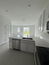 2641 Skyline Lp in Kissimmee, FL - Building Photo - Building Photo
