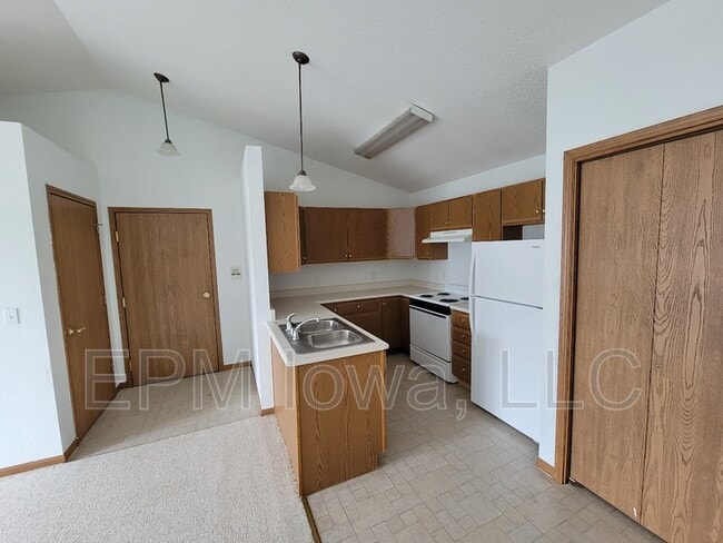 property at 619 Johnson St