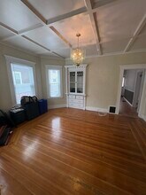 50 Bromfield Rd, Unit 1 in Somerville, MA - Foto de edificio - Building Photo
