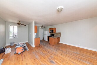 1533 W Leland Ave-Unit -1E in Chicago, IL - Building Photo - Building Photo