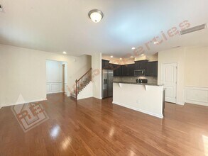 429 Manchester Park Ln in Morrisville, NC - Foto de edificio - Building Photo