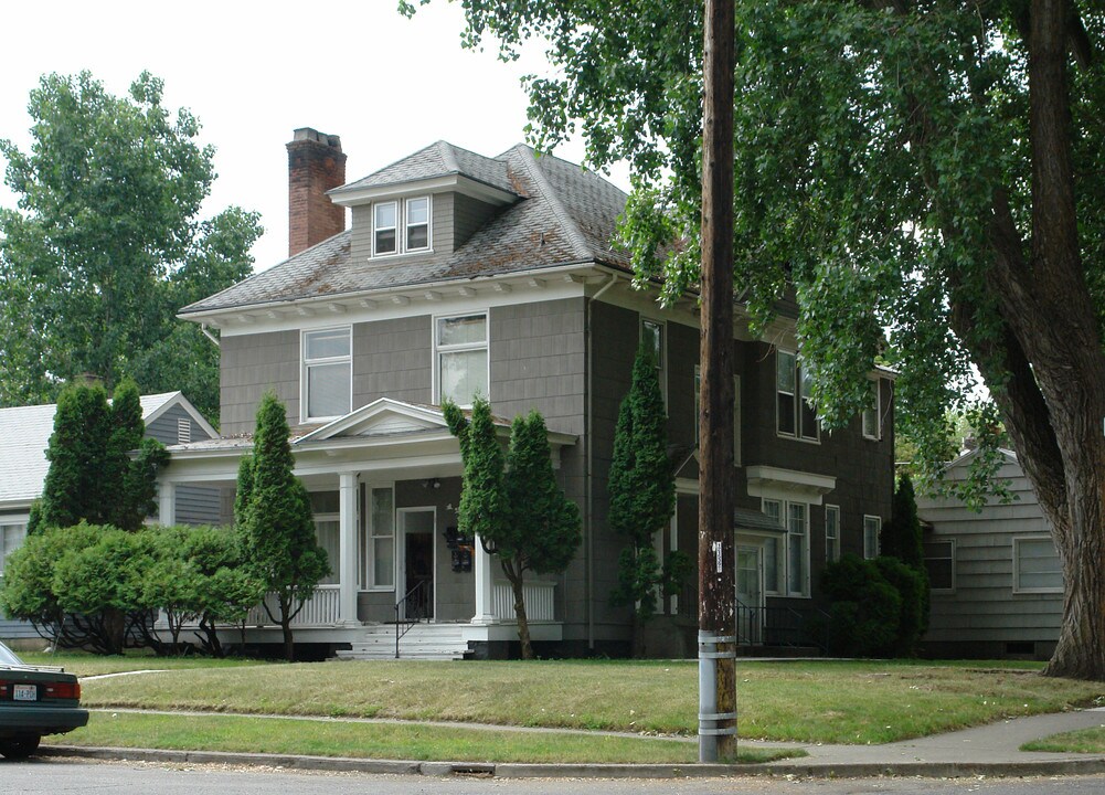 1225 W 10th Ave in Spokane, WA - Building Photo