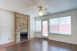 1003 Beaver Trail in Austin, TX - Building Photo - Building Photo