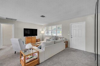 2705 Roosevelt St in Hollywood, FL - Building Photo - Building Photo